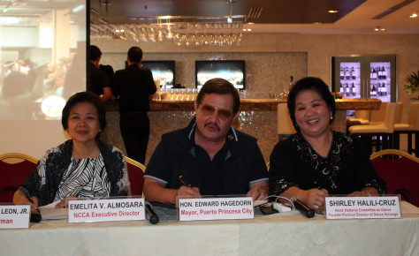 NCCA Executive Director Emelita Almosara, CESO IV, Puerto Princes City mayor Edward Hagedorn and National Committee on Dance head Shirley Halili-Cruz during the press conference of Dance Xchange held last March 25 at The Terrace of Maxim Hotel.