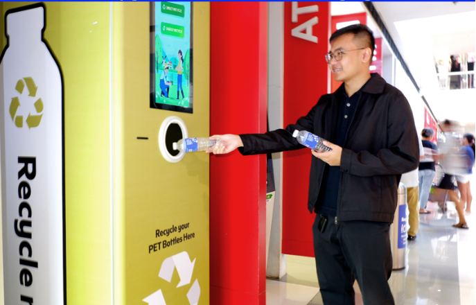 Feed Your Empty PET Bottles into SM’s New Green Recycling Machines